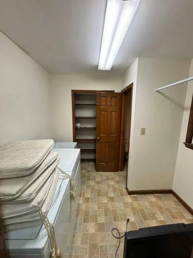 Main picture of 726 Farm Rd