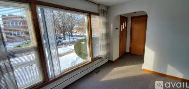 Main picture of 5361 N Linder Ave