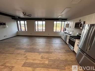 Main picture of 101 E Lincoln Ave