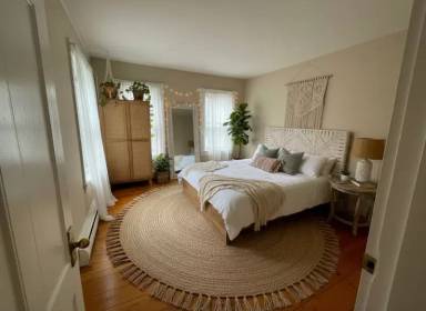 Main picture of 26 Lake St