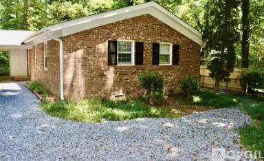 Main picture of 324 Carlton Dr