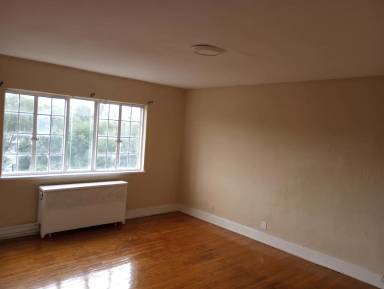 Main picture of 151 W River