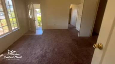 Main picture of 000 N Vine St Santa