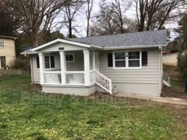 Main picture of 1642 Mary George Ave NW