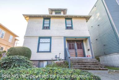 Main picture of 5209 Brooklyn Ave NE