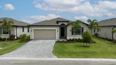 Main picture of 1638 Saddlewood Cir