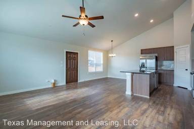 Main picture of 717 Wheatfield Dr