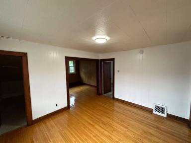 Main picture of 2712 N 44th St