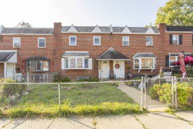 Main picture of 1638 Powell Rd