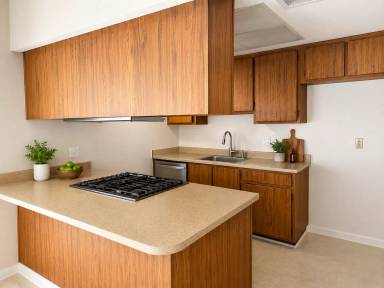 Main picture of 5926 Hilltop Dr