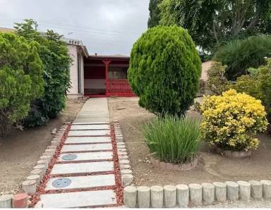 Main picture of 4640 Clairemont Dr