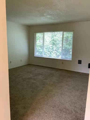 Main picture of 1543 SE Carlton St