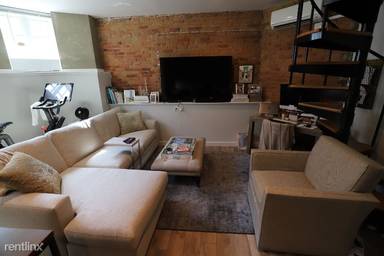 Main picture of 181 Saint Botolph St