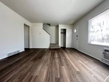 Main picture of 5149 N 91st St