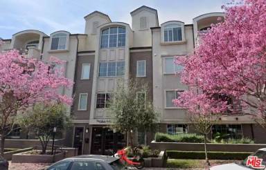 Main picture of 1625 Granville Ave