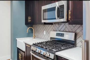 Main picture of 104 Central Ave