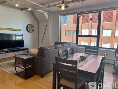 Main picture of 210 South St