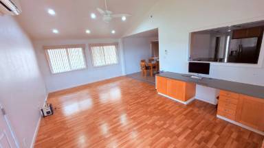Main picture of 94-148 Kuanalio Pl