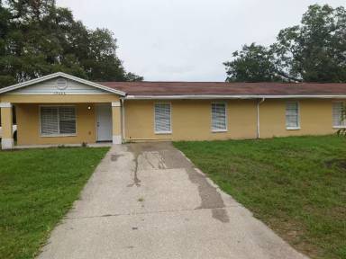 Main picture of 13446 Johnson St