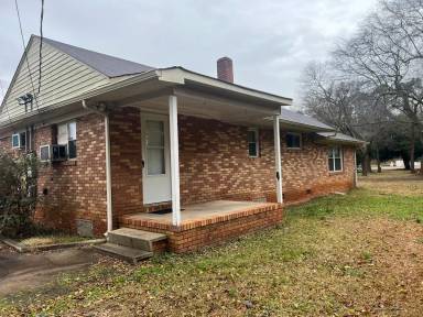 Main picture of 4816 S New Hope Rd