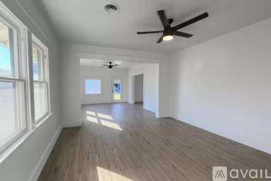 Main picture of 21 E 2nd Ave
