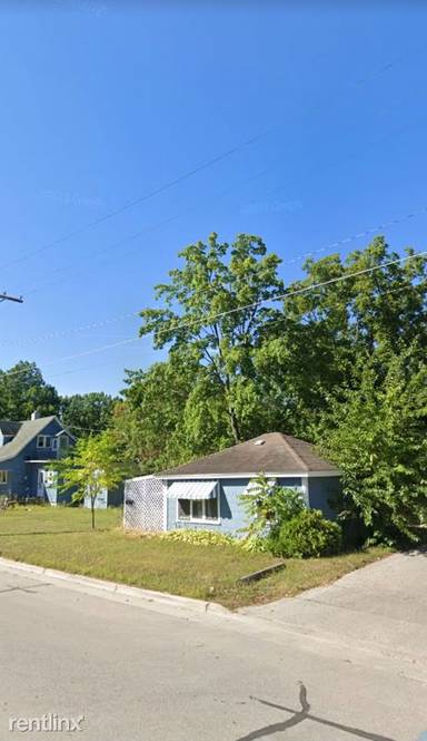 Main picture of 302 W Fifteenth St
