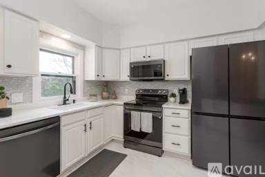 Main picture of 308 Ashlawn Ct