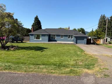 Main picture of 15119 SE Kronberg Ave