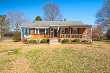 Main picture of 24512 Delkeith Rd