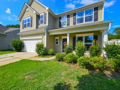 Main picture of 305 Engelmann Ln