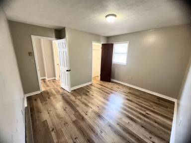 Main picture of 110 Fleetwood Dr