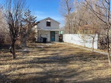 Main picture of 409 Benton St