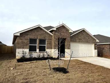Main picture of 2717 Dennis Dr