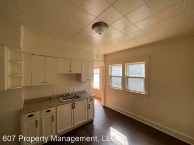 Main picture of 112 Adams Ave