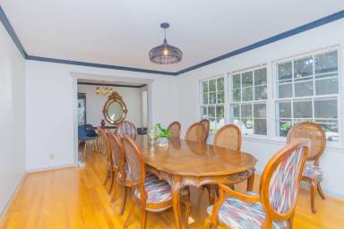 Main picture of 7604 Teal Dr SW