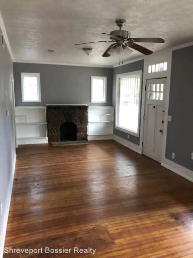 Main picture of 2215 Highland Ave