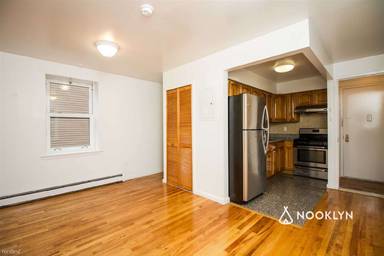 Main picture of 10 Goodwin Pl