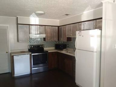 Main picture of 10 Katherine Loop