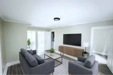 Main picture of 215 Old Route 22