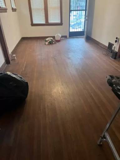 Main picture of 3917 Myrtle Ave