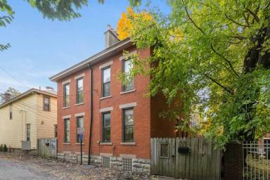 Main picture of 59 Hull Aly