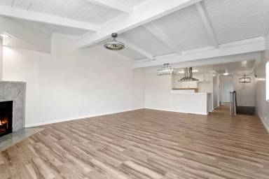 Main picture of 922 Tia Juana St