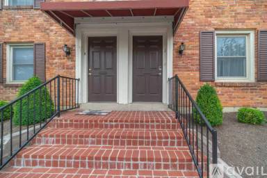 Main picture of Chatham Village Condominiums