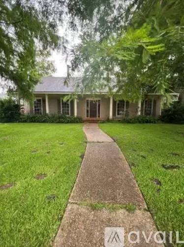 Main picture of 155 Villere Dr