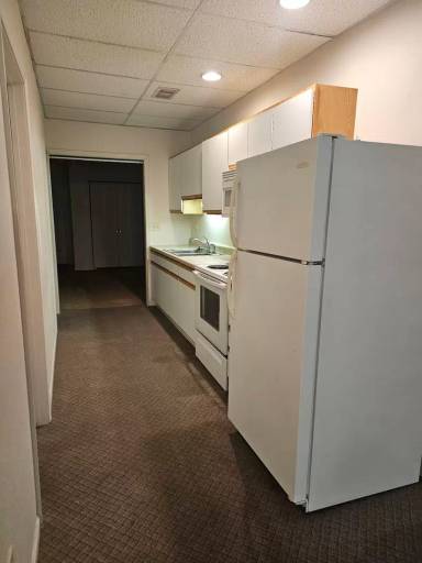 Main picture of 127 N Jefferson St