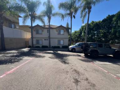 Main picture of 588 Arizona St