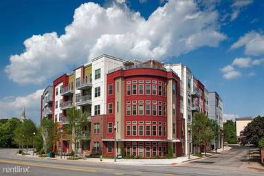 Main picture of 1133 On The Square