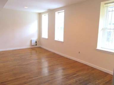 Main picture of 824 S 5th St