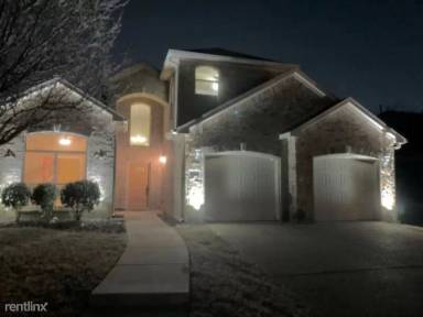 Main picture of 7469 Fossil Ridge Dr