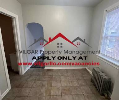 Main picture of 3505 Fir St